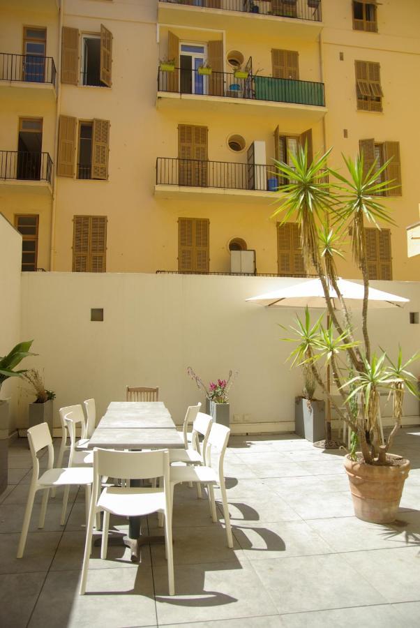 Le Noailles